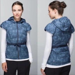 Lululemon Spring Fling Down Filled Puffy Vest Blue Size‎ 8 Missing Hood